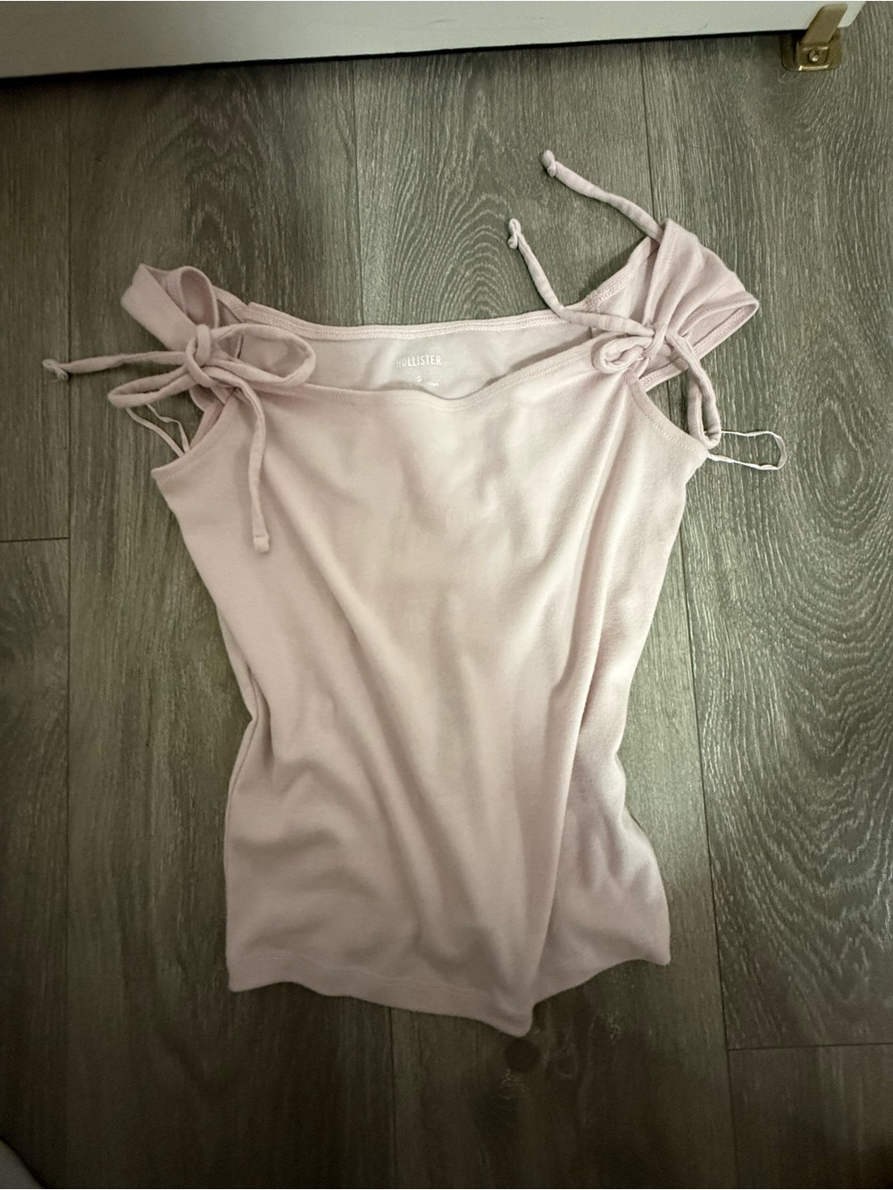 Hollister Pale Pink Off-Shoulder Tie-Shoulder Camisole